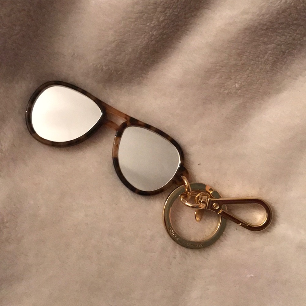 🌼NEW IN BOX MICHAEL KORS GLASSES KEYCHAIN 🌼